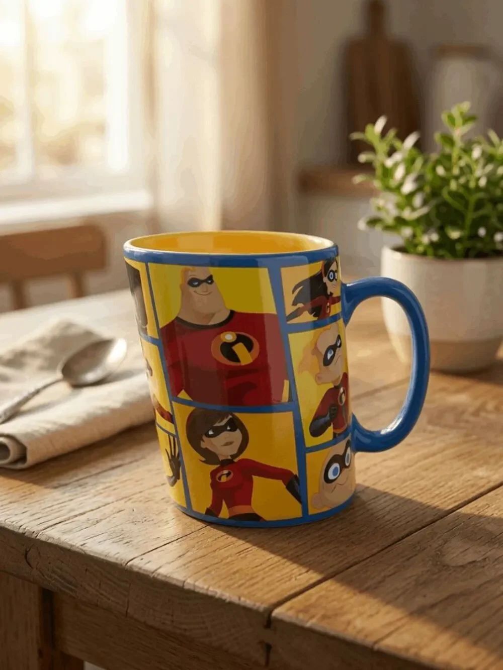 The Incredibles Slanted Mug Disney Store Pixar Large Coffee Cup Approx. 20 Oz